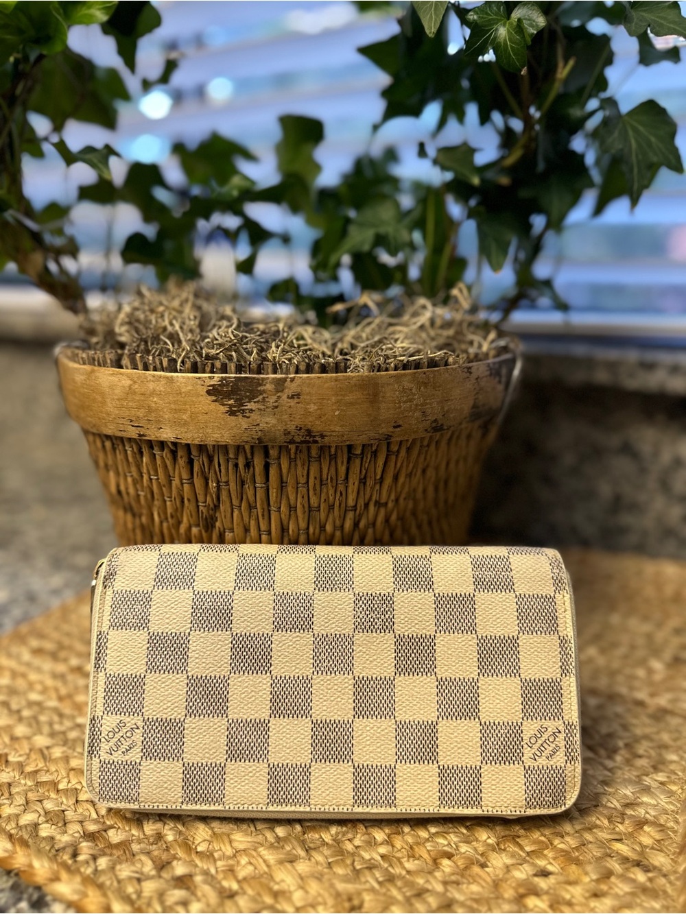 Louis Vuitton Damier Azur Zippy Long  Wallet